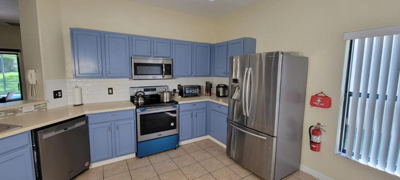 Villa Cheerful 4bed 3bath With Pool Near *