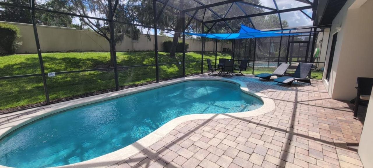 Villa Cheerful 4bed 3bath With Pool Near