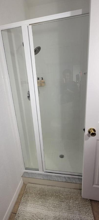 Villa Cheerful 4bed 3bath With Pool Near *