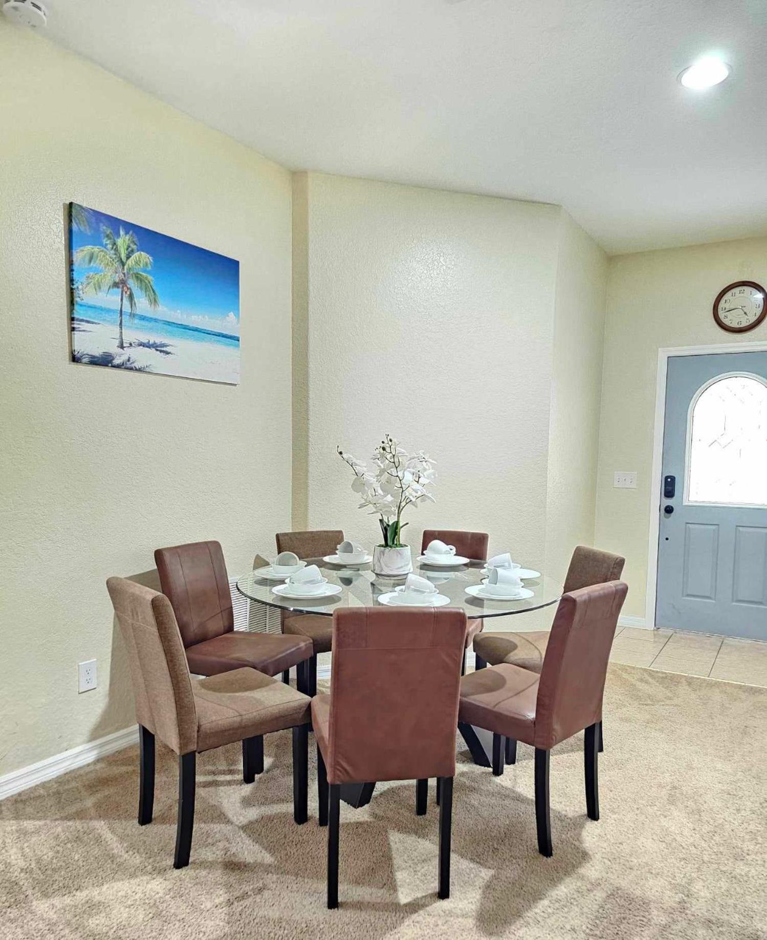 Cheerful 4bed 3bath With Pool Near